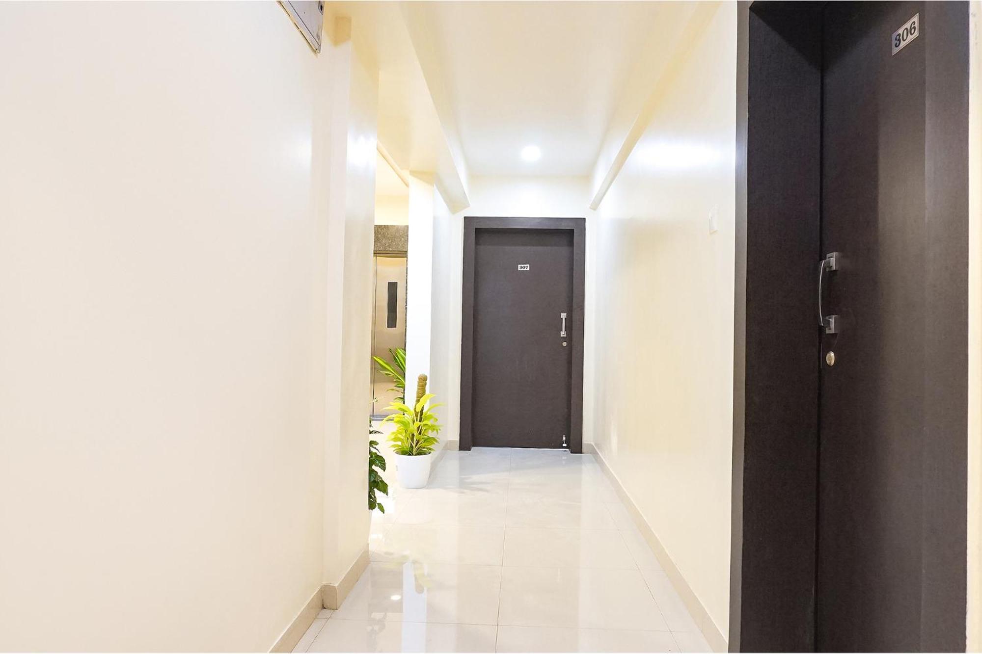 Fabhotel Majestic Luxurious - Nr Rajaram Bhiku Pathare Stadium 浦那 外观 照片