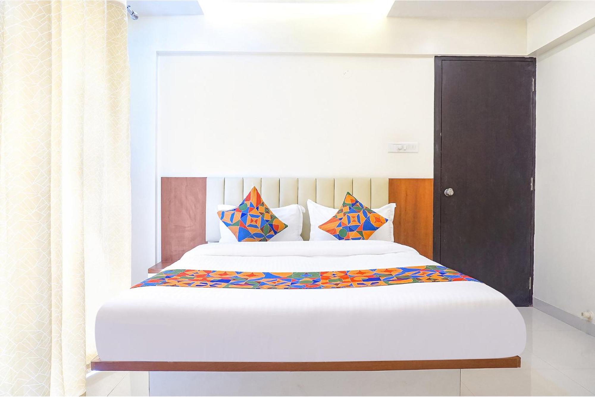 Fabhotel Majestic Luxurious - Nr Rajaram Bhiku Pathare Stadium 浦那 外观 照片