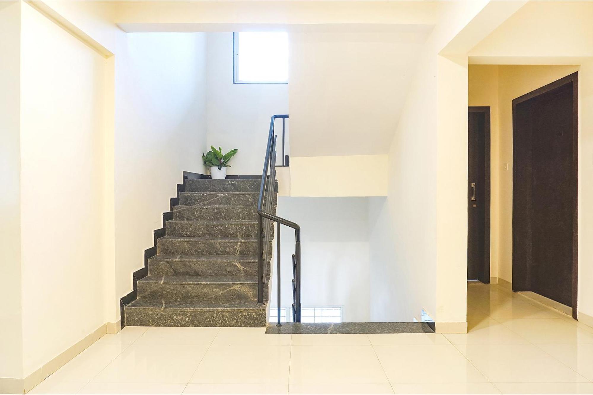 Fabhotel Majestic Luxurious - Nr Rajaram Bhiku Pathare Stadium 浦那 外观 照片
