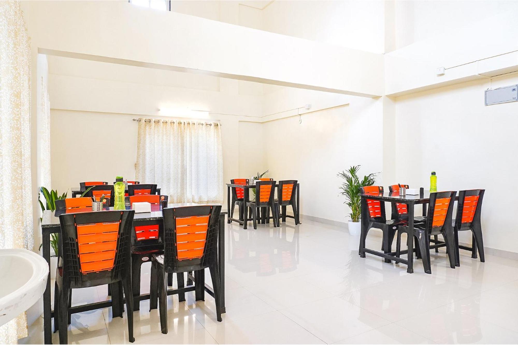 Fabhotel Majestic Luxurious - Nr Rajaram Bhiku Pathare Stadium 浦那 外观 照片